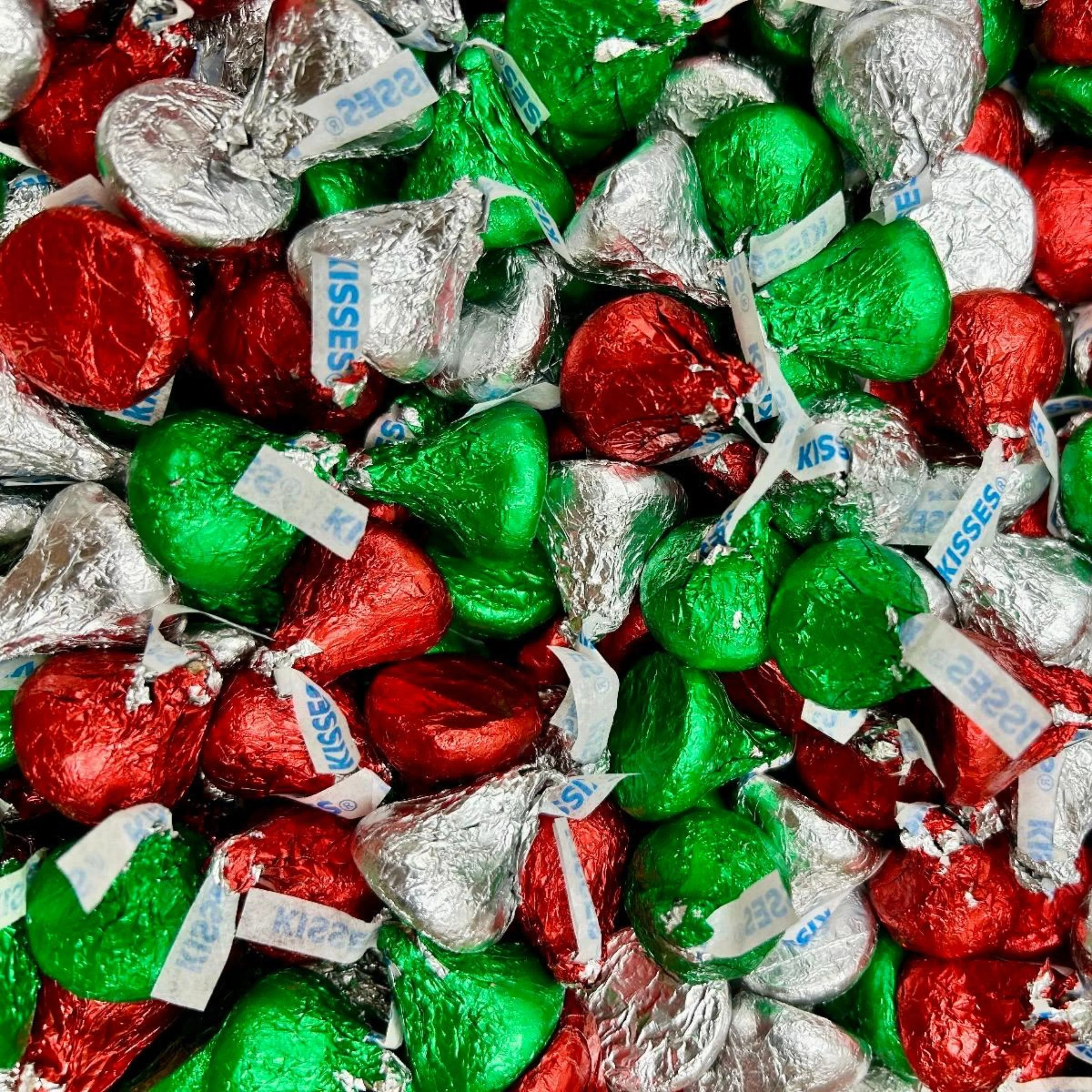 Hershey's Kisses Milk Chocolate – Christmas Foils, Bulk Value Bag - Image 3